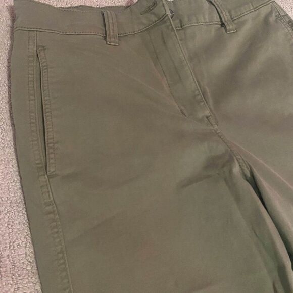 NWT Olive Green Chinos Khaki Straight Leg Pants Women's Size US 8 - Picture 12 of 14